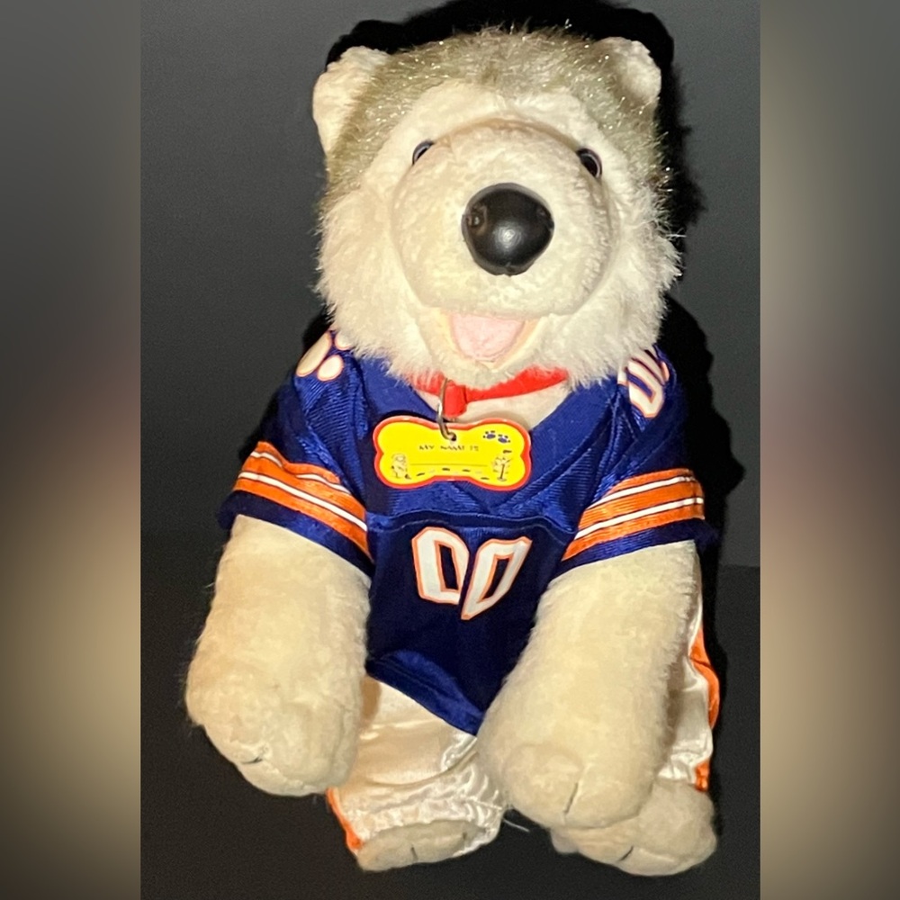 Build A Bear Wolf Pup Light & Dark Grey includes Blue/Orange “00” Jersey *Cute*